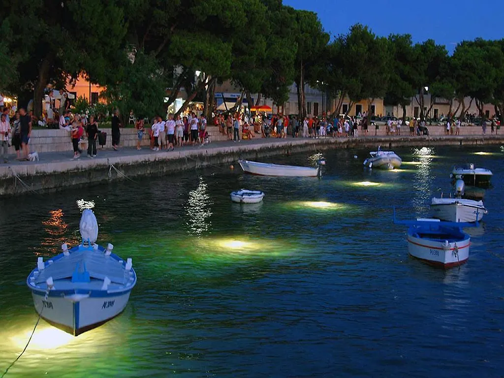 Apartment Oliva With Sea View Fazana 0*,  Croatia