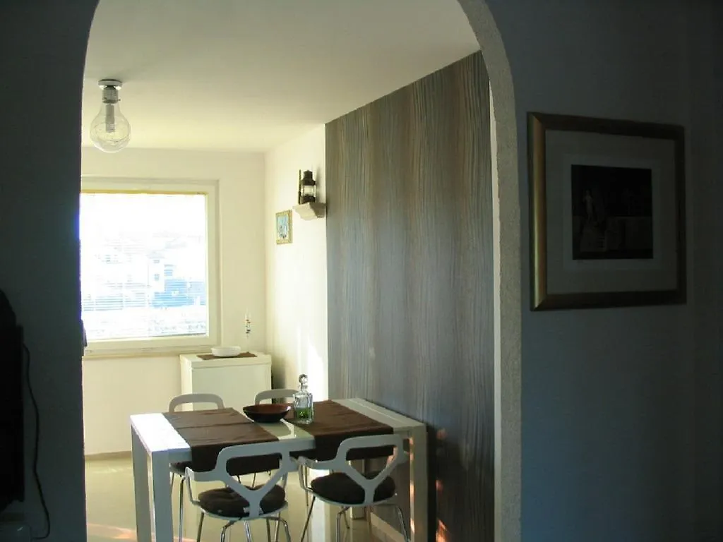 Apartment Oliva With Sea View Fazana 0*,