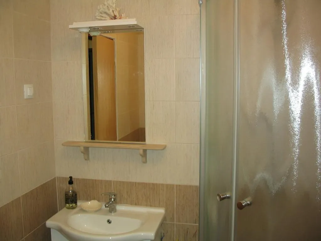 Apartment Oliva With Sea View Fazana Croatia